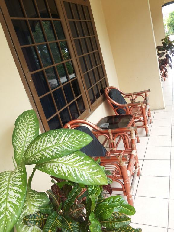 Pasir Putih Resort Bengkulu Buitenkant foto
