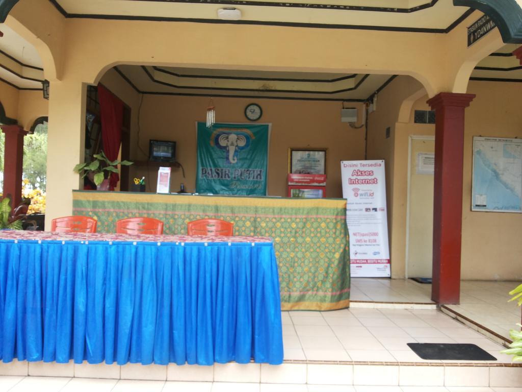 Pasir Putih Resort Bengkulu Kamer foto