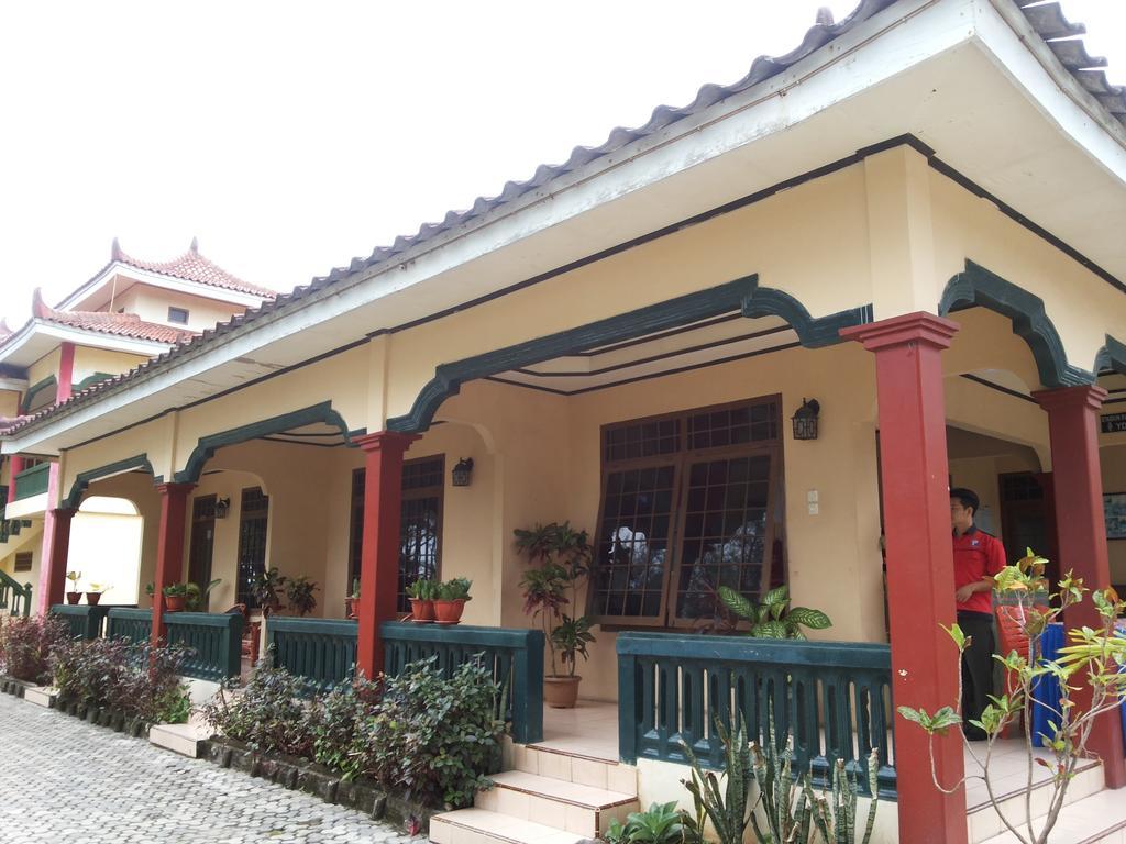 Pasir Putih Resort Bengkulu Buitenkant foto